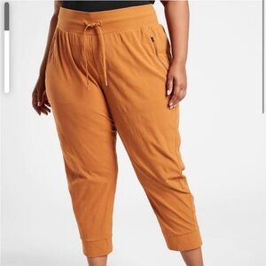 Athleta Trekkie North Jogger in pumpkin, Size 26